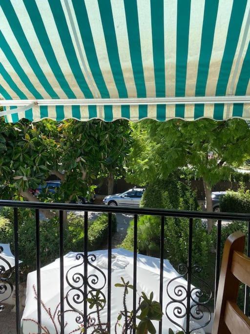Schnuckelige Wohnung Naehe Meer Denia Bagian luar foto