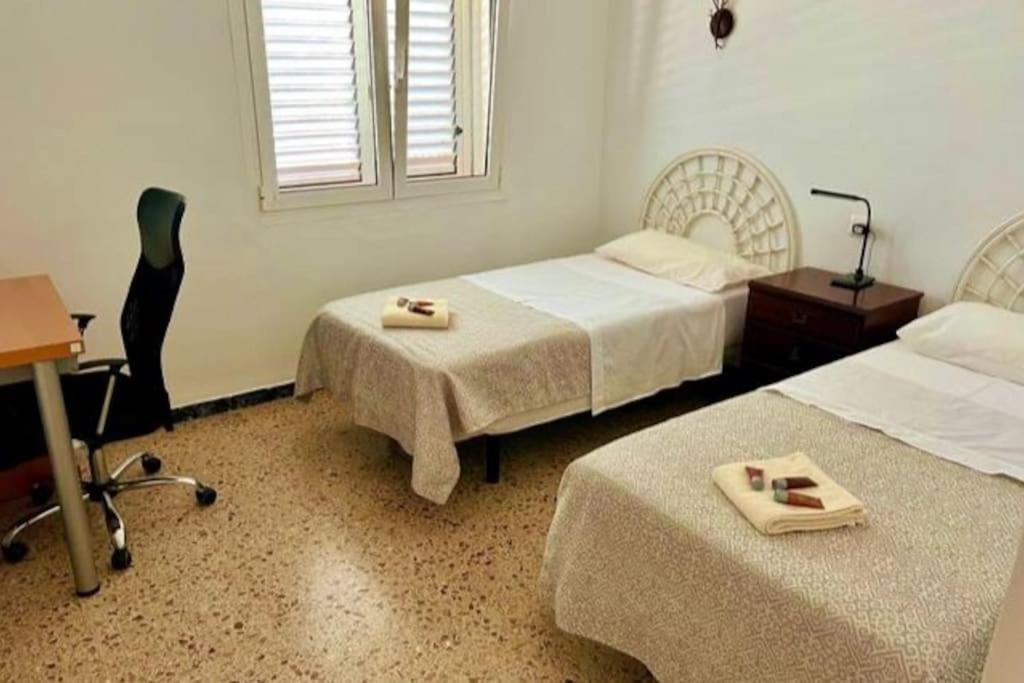 Schnuckelige Wohnung Naehe Meer Denia Bagian luar foto
