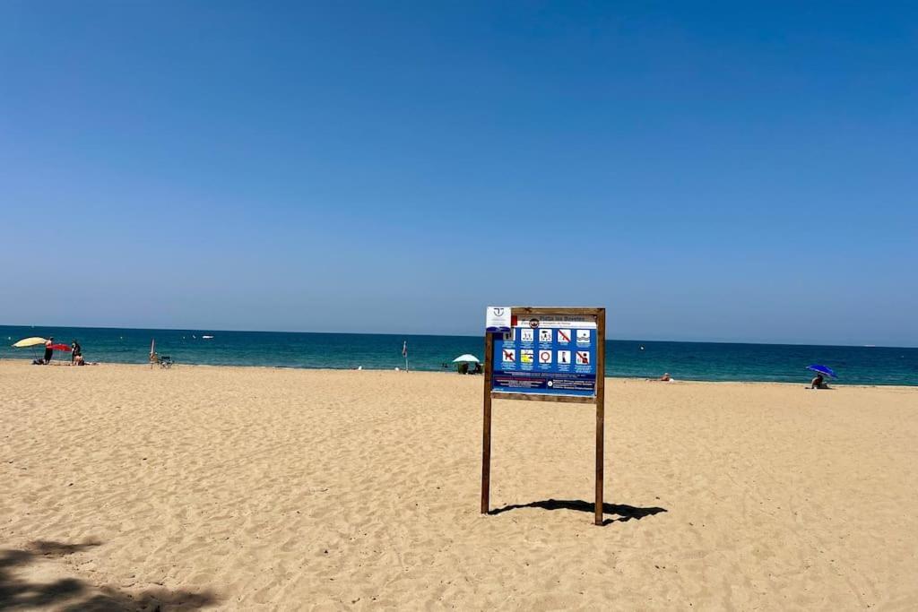 Schnuckelige Wohnung Naehe Meer Denia Bagian luar foto